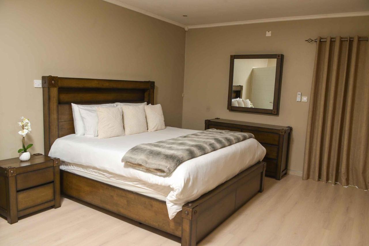 Immaculate Villa Gaborone Kültér fotó